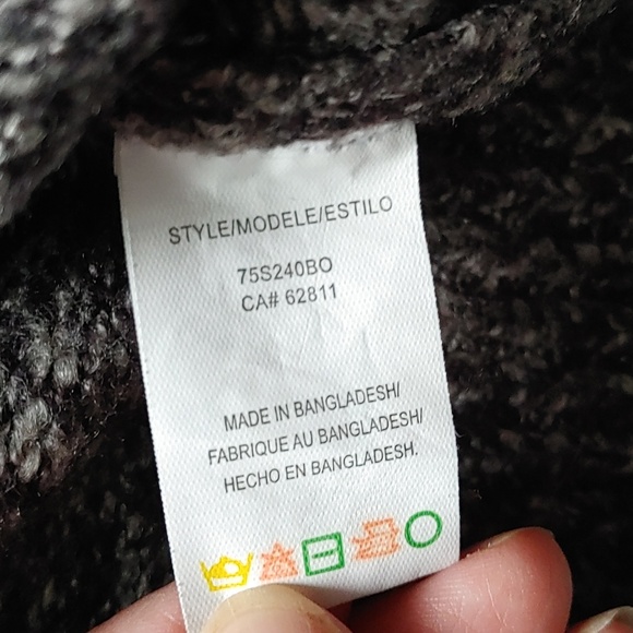 ❄️2 for 20! Kismet mock neck sweater - Picture 5 of 7